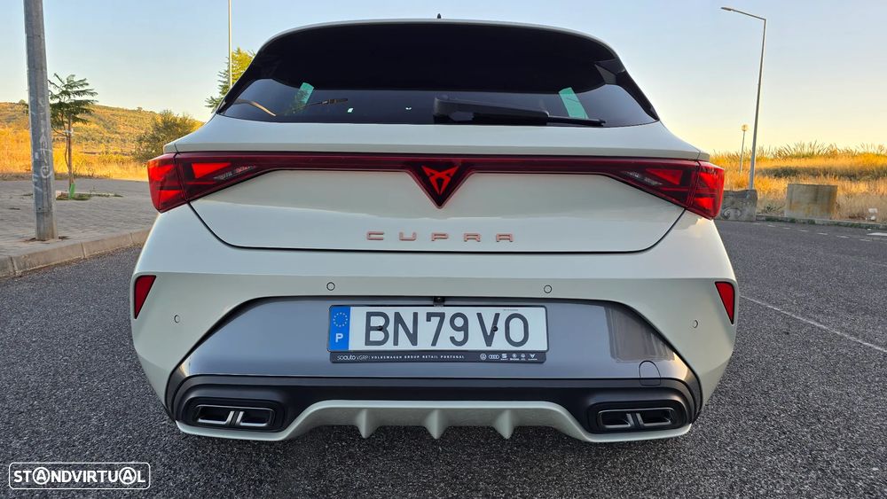 Cupra Leon 1.5 eTSI DSG - 8