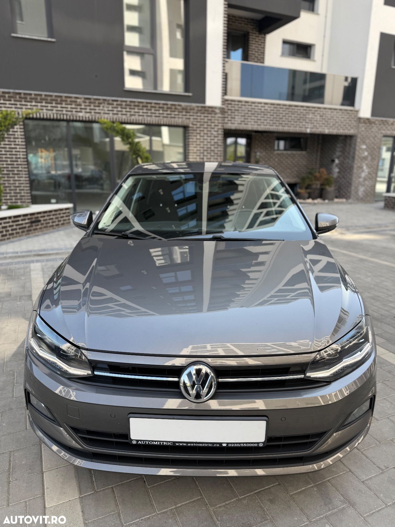 Volkswagen Polo 1.0 TSI DSG Highline - 1