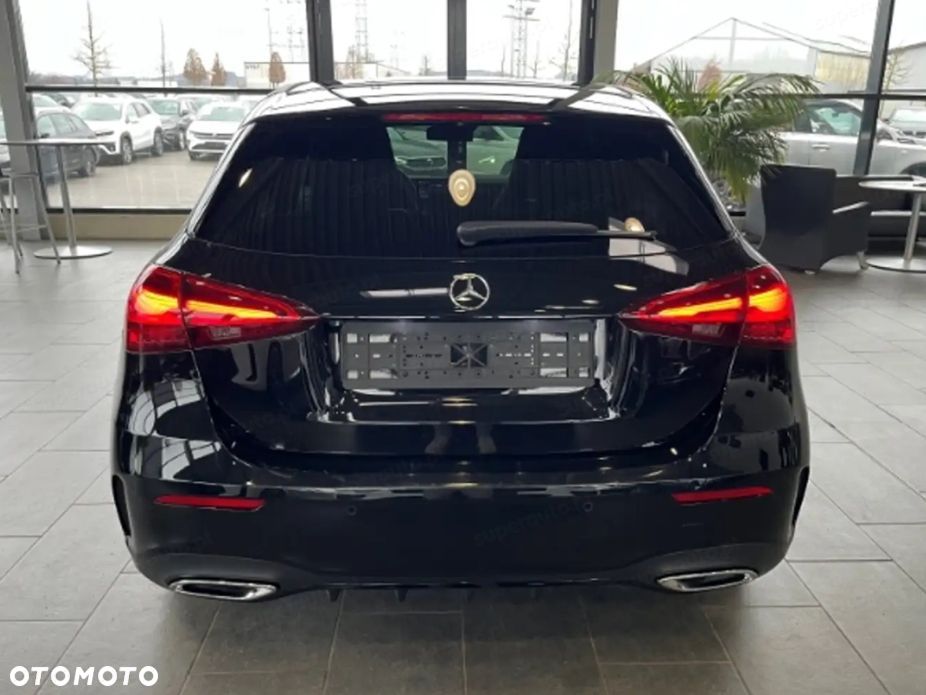 Mercedes-Benz Klasa A 220 4-Matic AMG Line 8G-DCT - 4