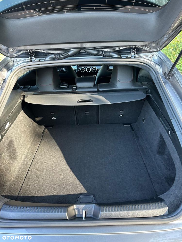 Mercedes-Benz CLA - 8