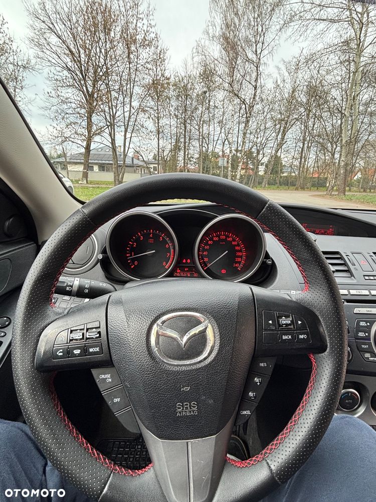 Mazda 3 - 4