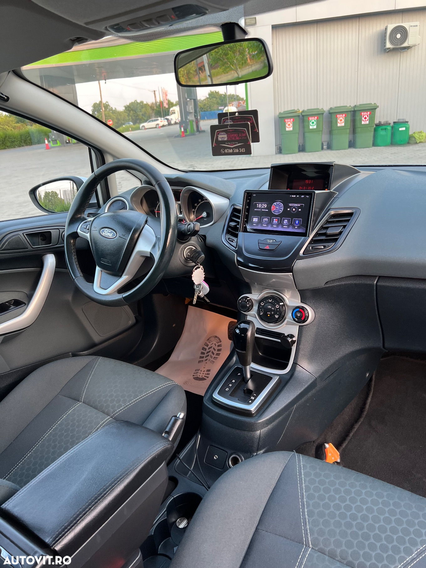 Ford Fiesta - 10