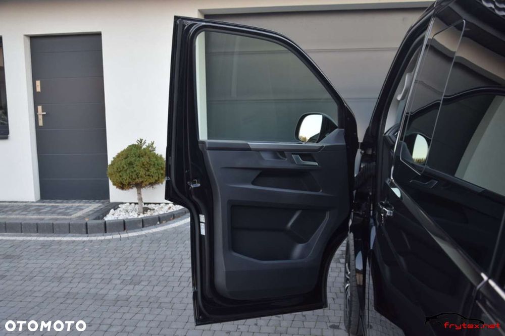 Volkswagen Multivan - 20