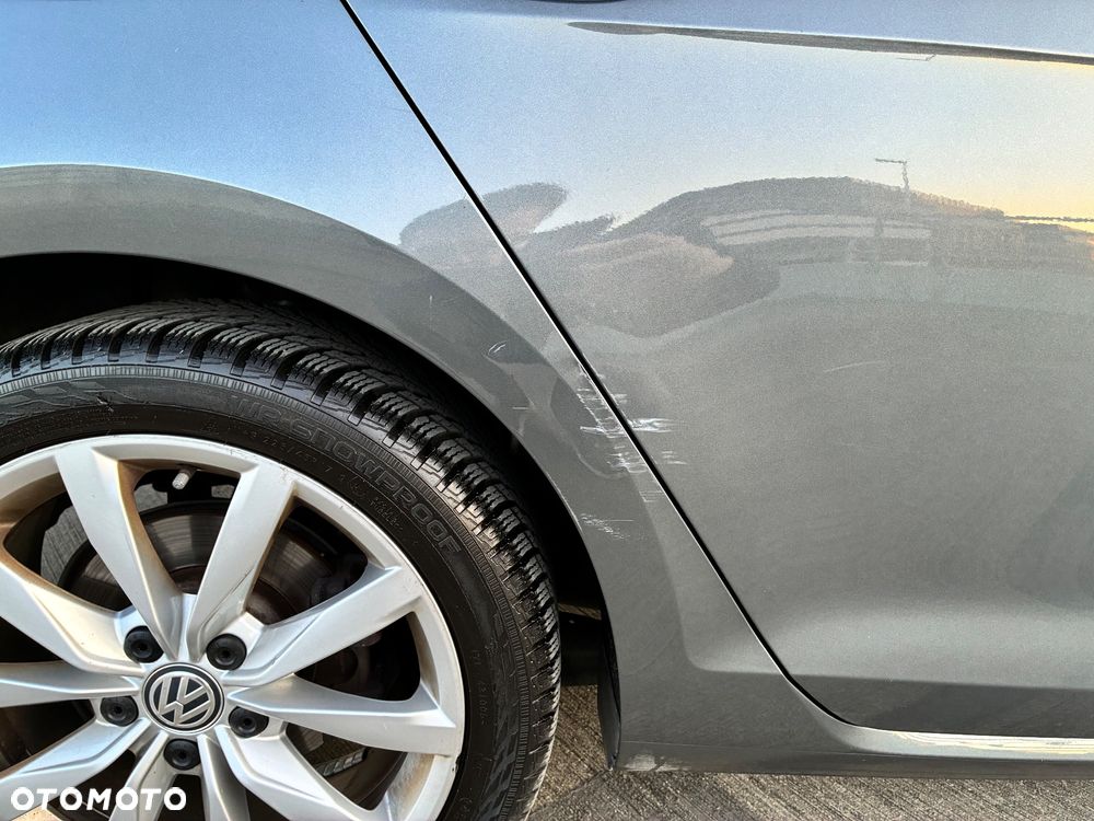 Volkswagen Golf - 33