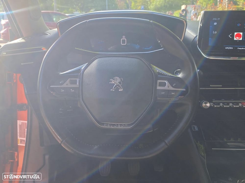 Peugeot 2008 PureTech 100 Allure - 15