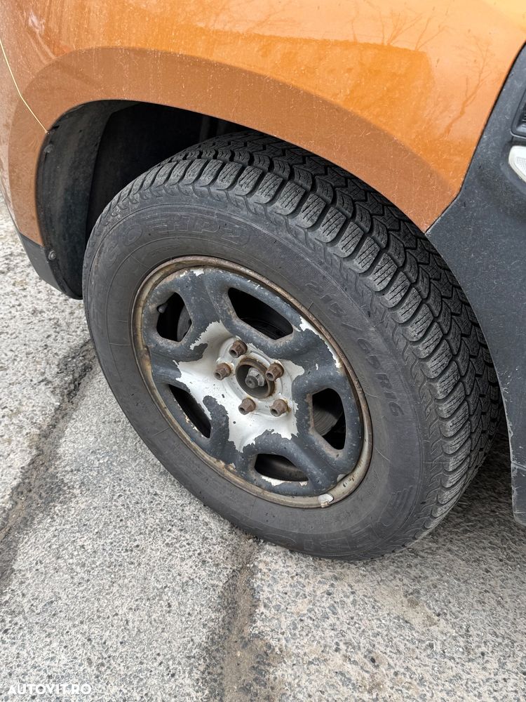 Dacia Duster 1.5 dCi 4WD Comfort - 12