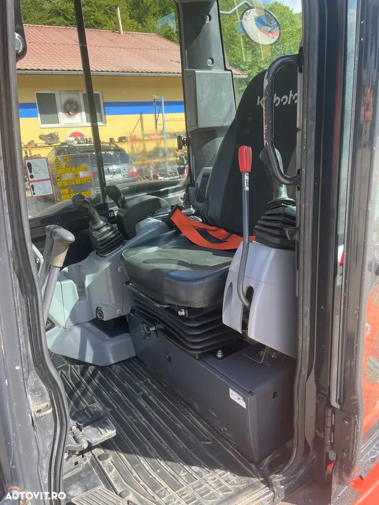 Kubota U48-4 - 13