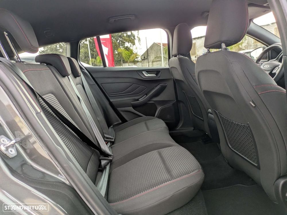 Ford Focus SW 1.0 EcoBoost ST-Line Aut. - 17