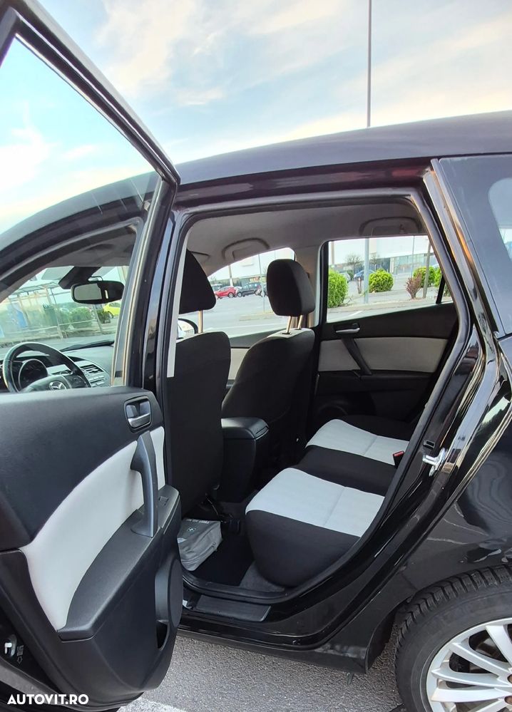 Mazda 3 - 8