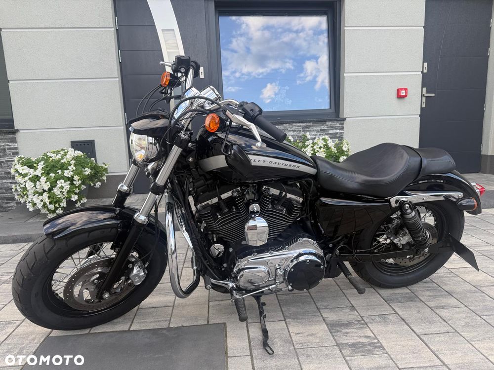 Harley-Davidson Sportster Custom 1200C - 2