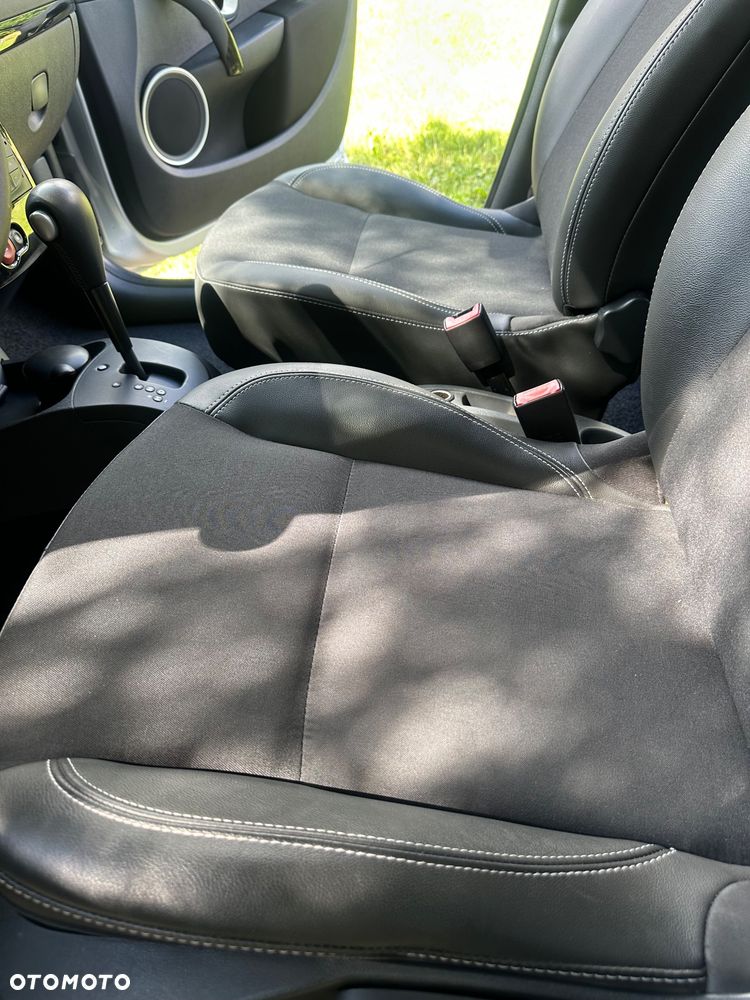 Renault Clio - 25