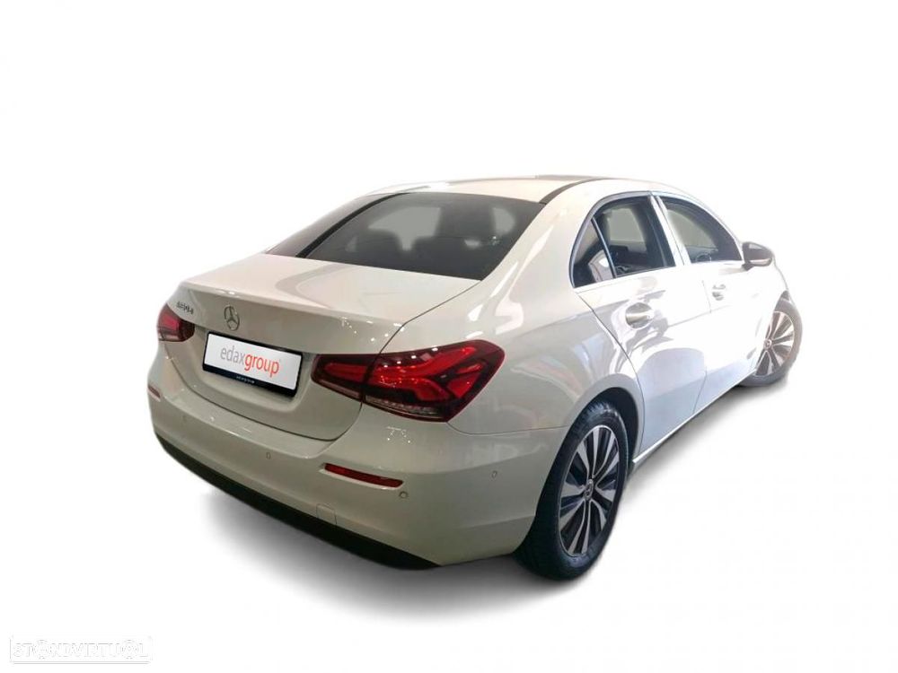 Mercedes-Benz A 180 Limousine - 2