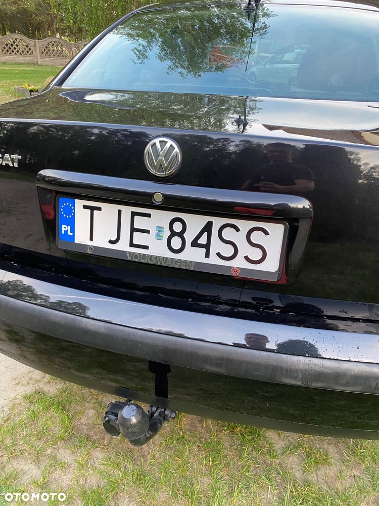 Volkswagen Passat - 16