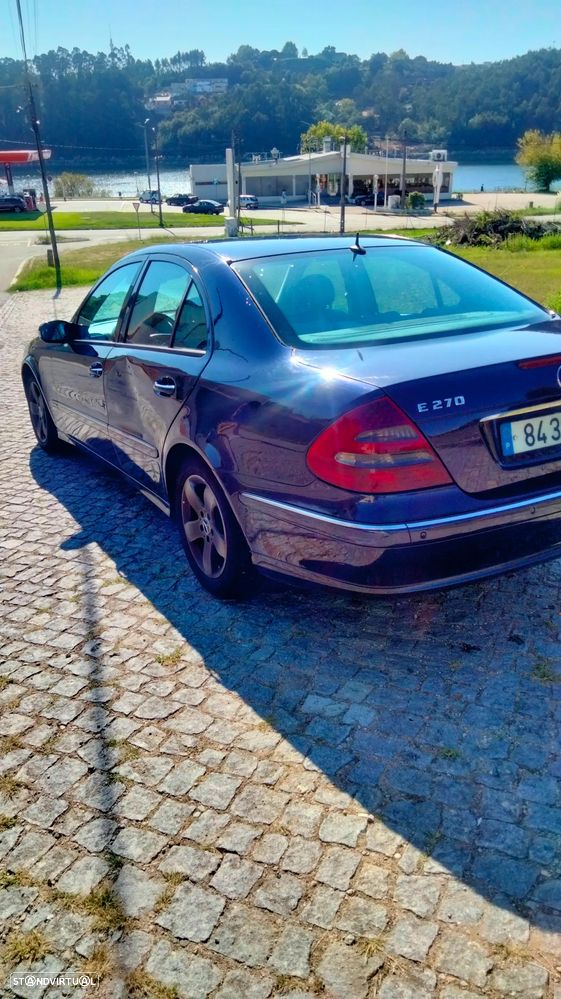 Mercedes-Benz E 270 2002 photo 4