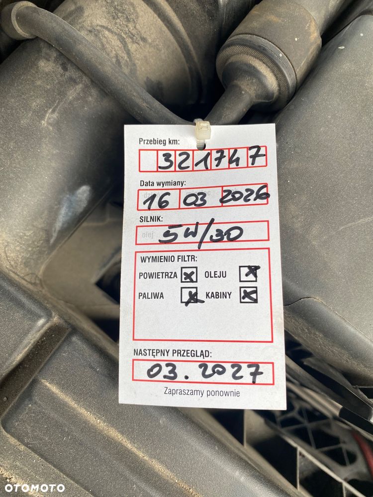 Volkswagen Passat - 9