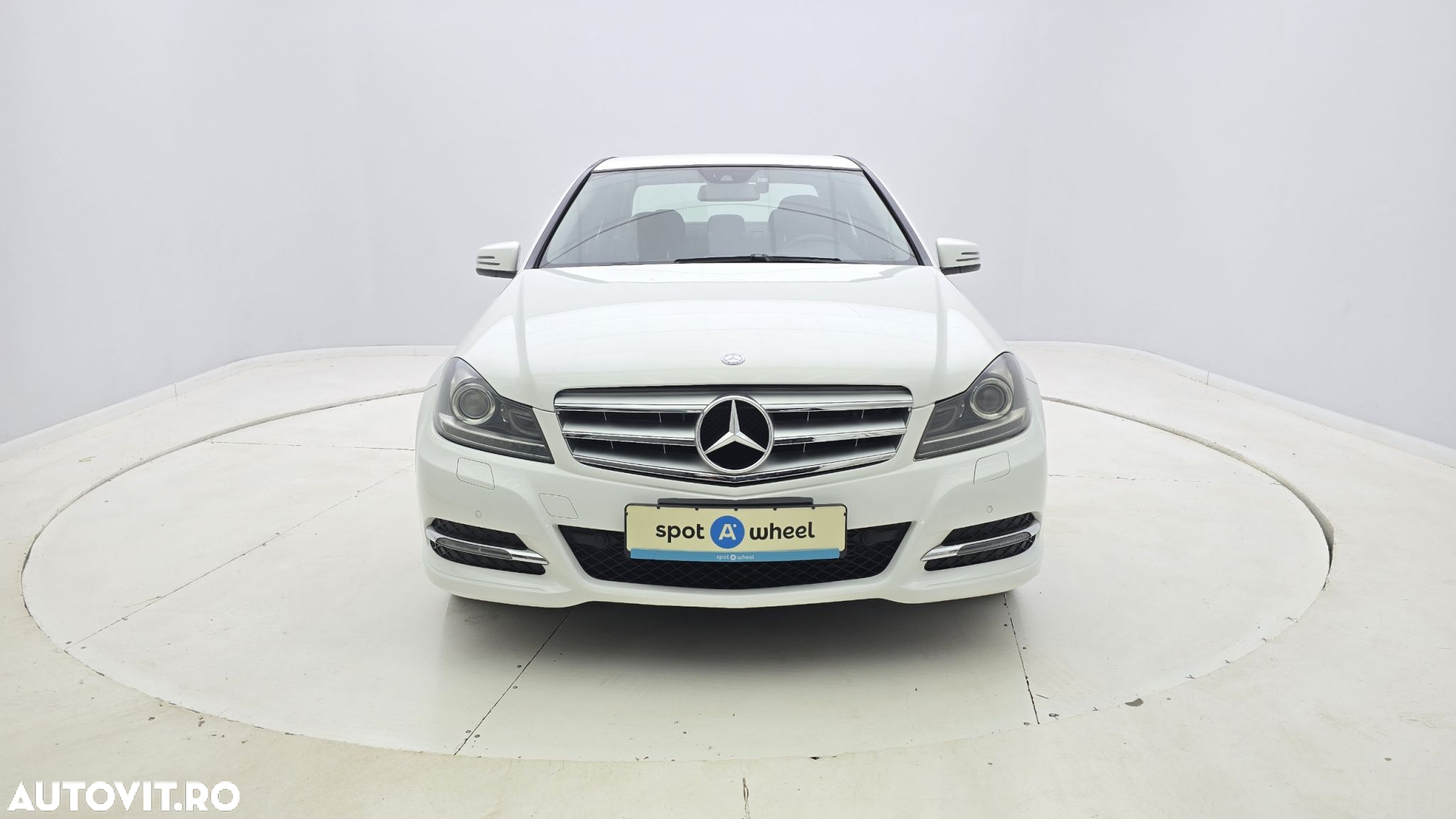 Mercedes-Benz C - 4