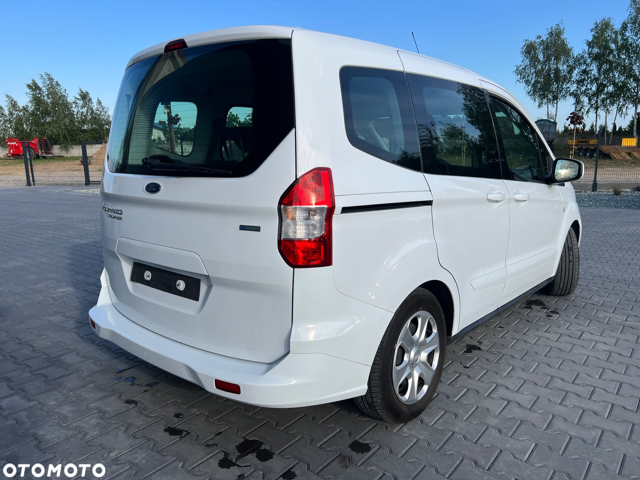 Ford Tourneo Courier 1.0 EcoBoost Trend - 9