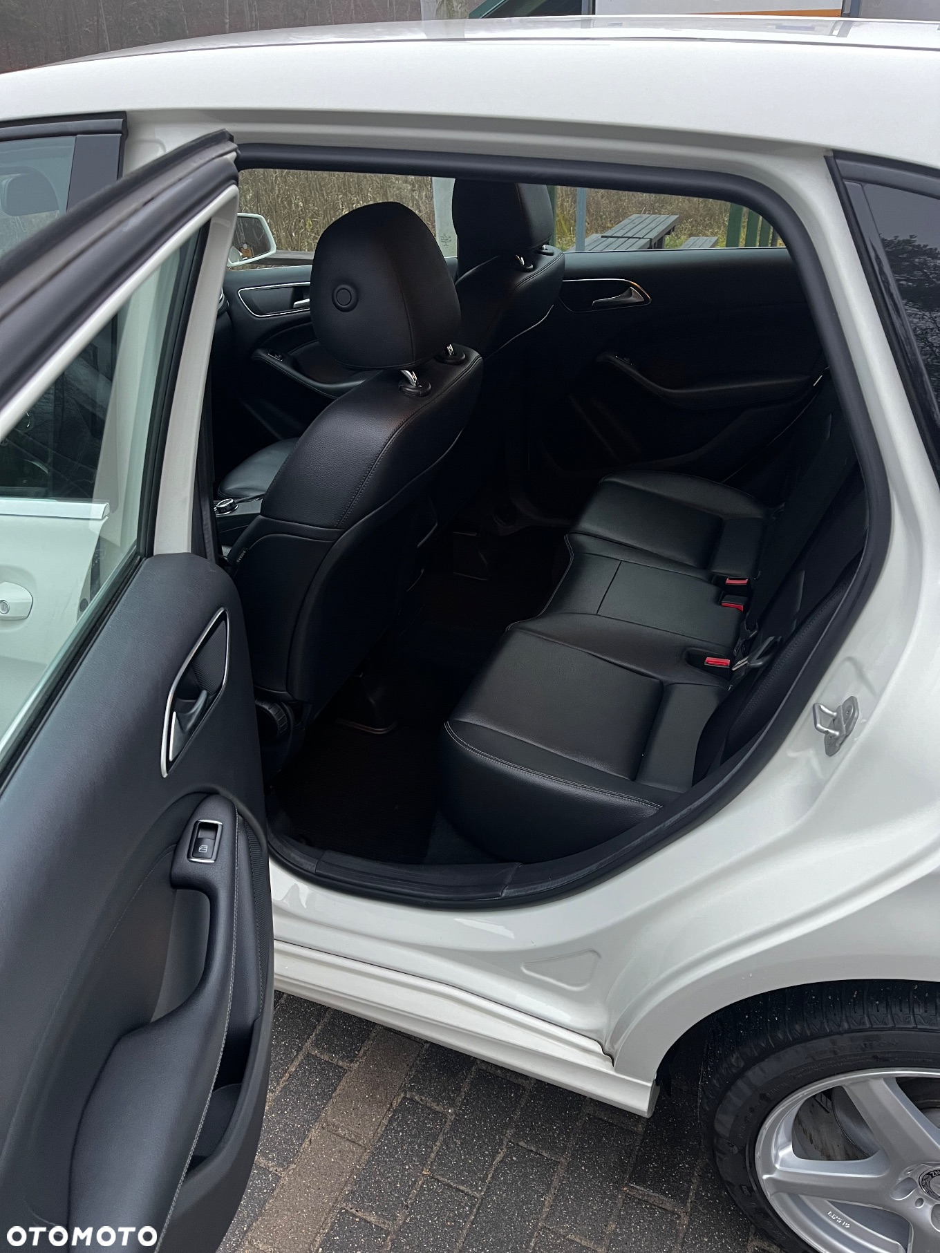 Mercedes-Benz Klasa B 180 (CDI) d 7G-DCT - 16