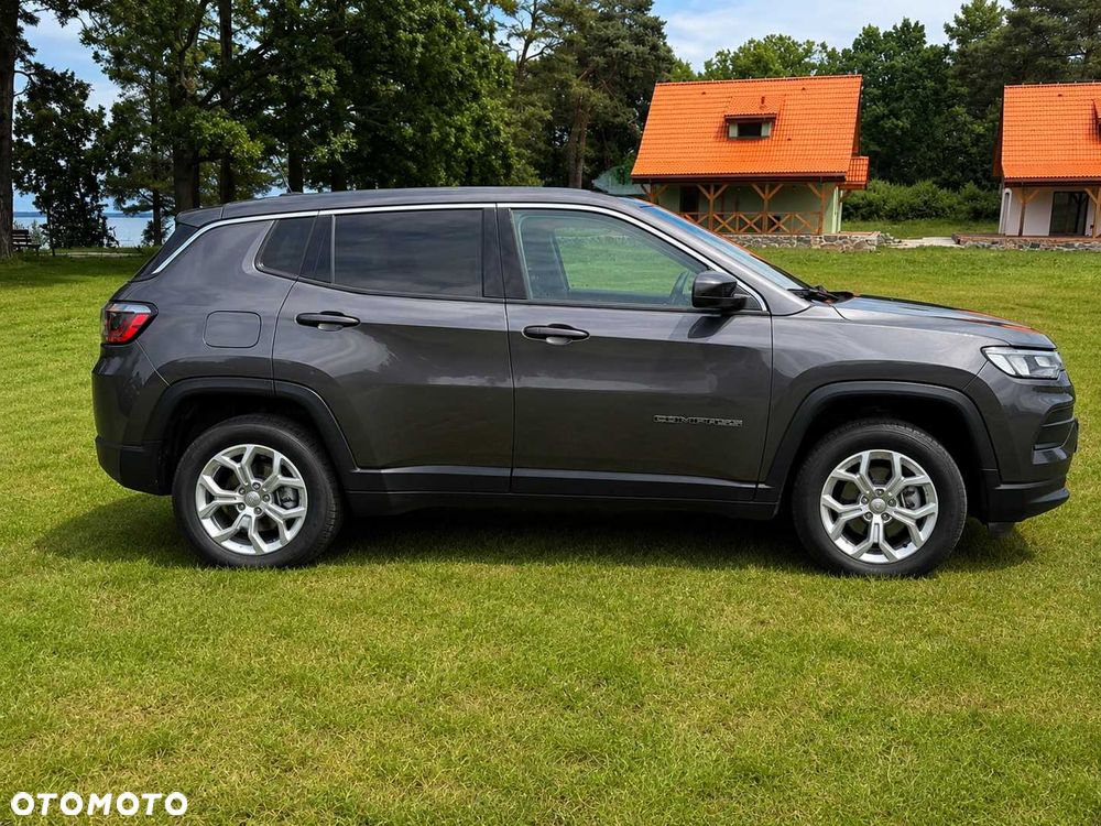 Jeep Compass - 2