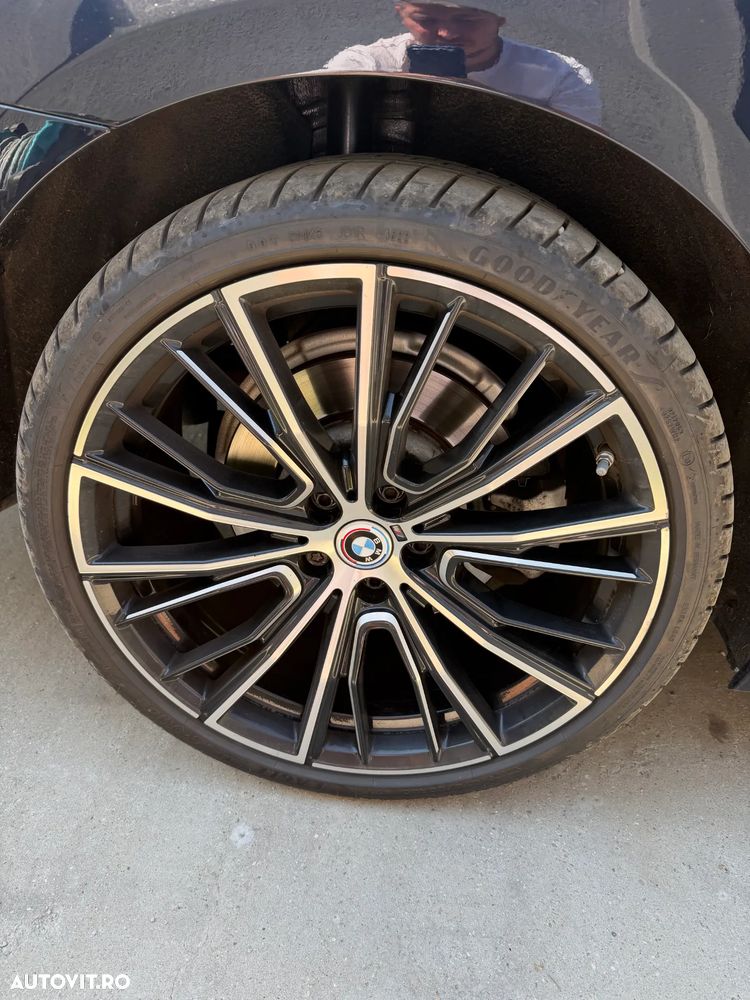 BMW Seria 5 520d xDrive AT - 25