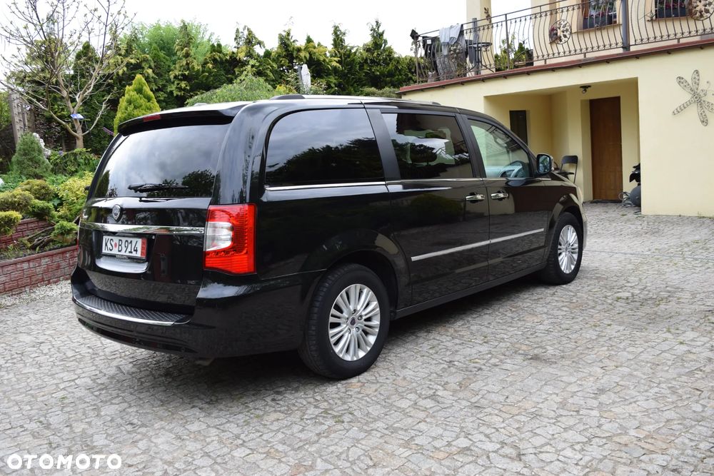 Lancia Voyager 2.8 Multijet 16v Platinum - 8