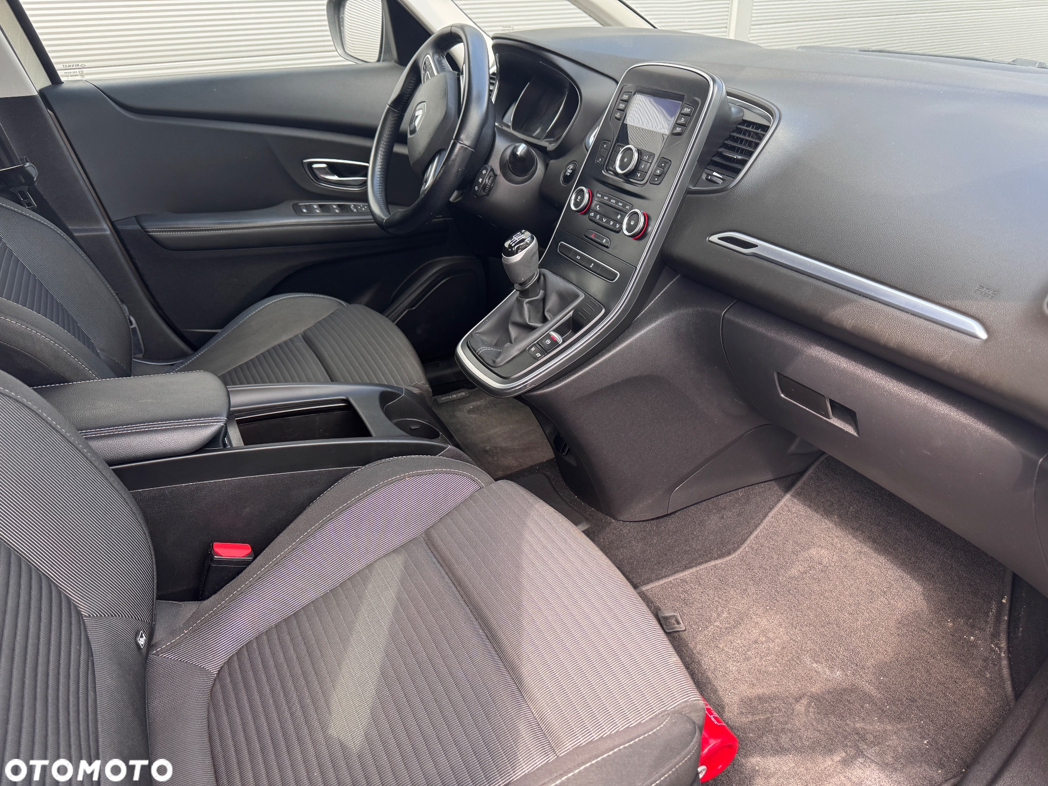 Renault Scenic ENERGY TCe 115 EXPERIENCE - 17