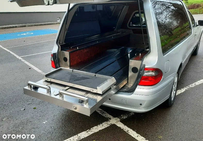 Mercedes-Benz Klasa E - 18