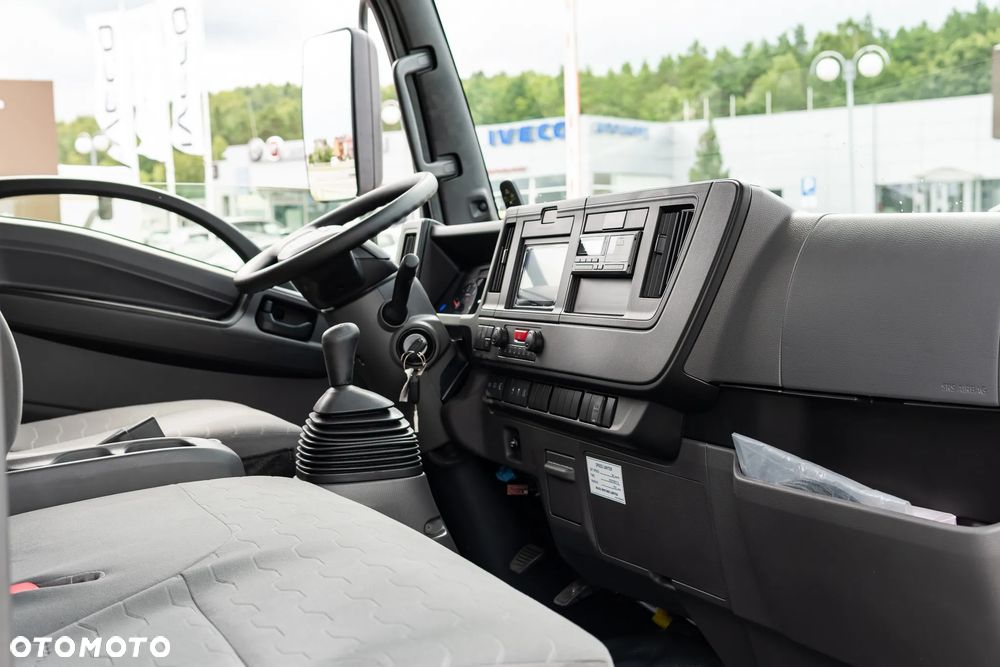 Isuzu Truck M30 3.0 skrzynia i żuraw HDS FASSI - 26