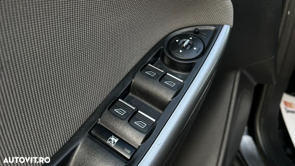 Ford Focus 1.0 EcoBoost Start Stop Titanium - 17