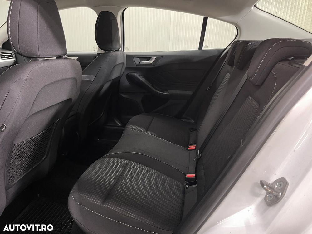 Ford Focus 1.5 EcoBlue Connected - 11