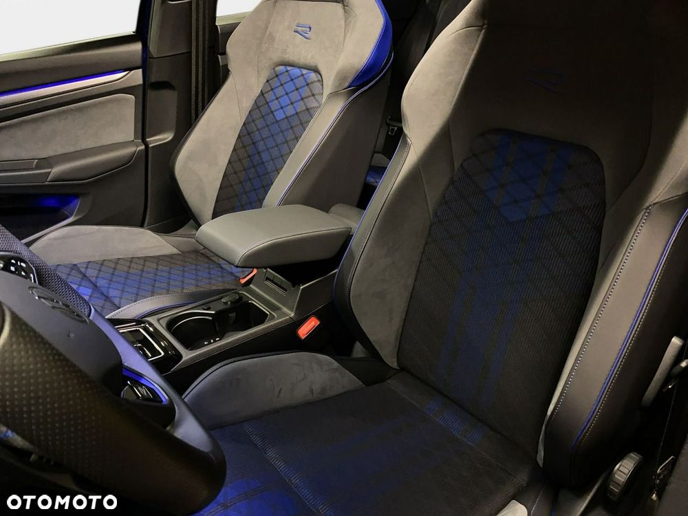 Volkswagen Golf Variant - 15