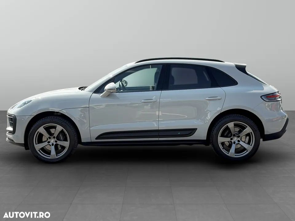 Porsche Macan Standard - 2