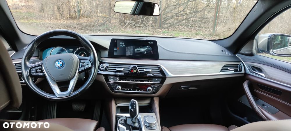 BMW Seria 5 530e iPerformance Luxury Line sport - 26