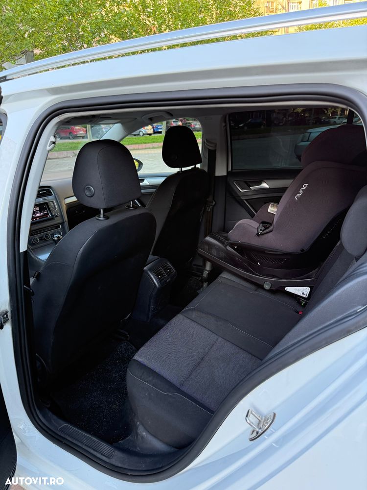 Volkswagen Golf - 13