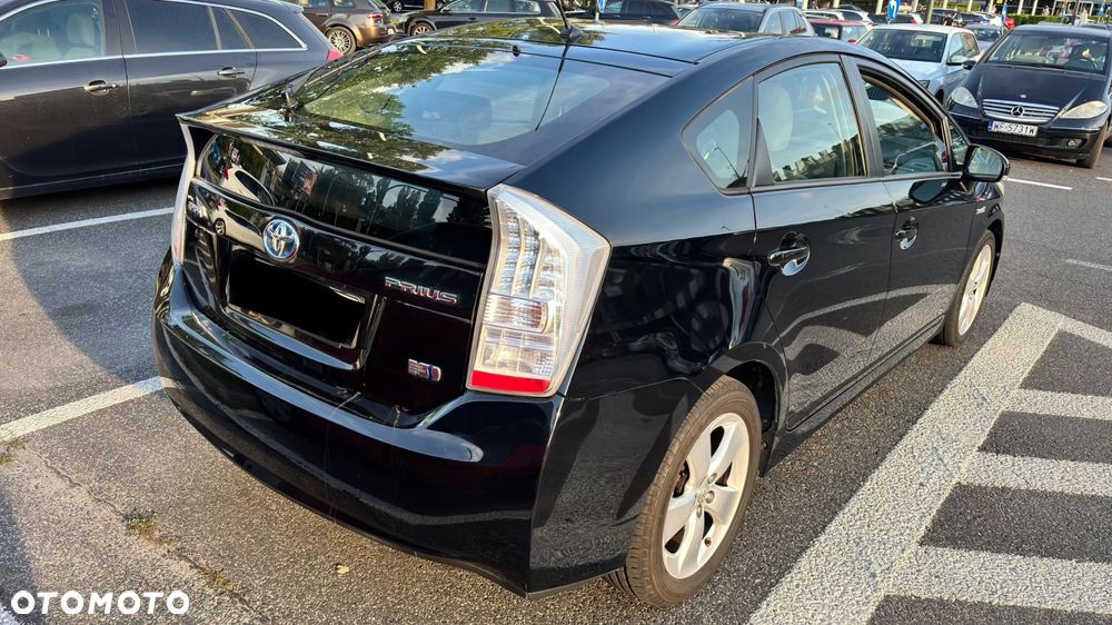 Toyota Prius 1.8 HSD Premium - 19