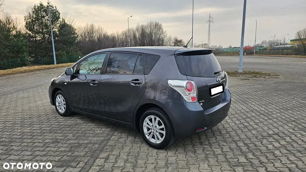 Toyota Verso 2.0 D-4D Sol 7os - 15