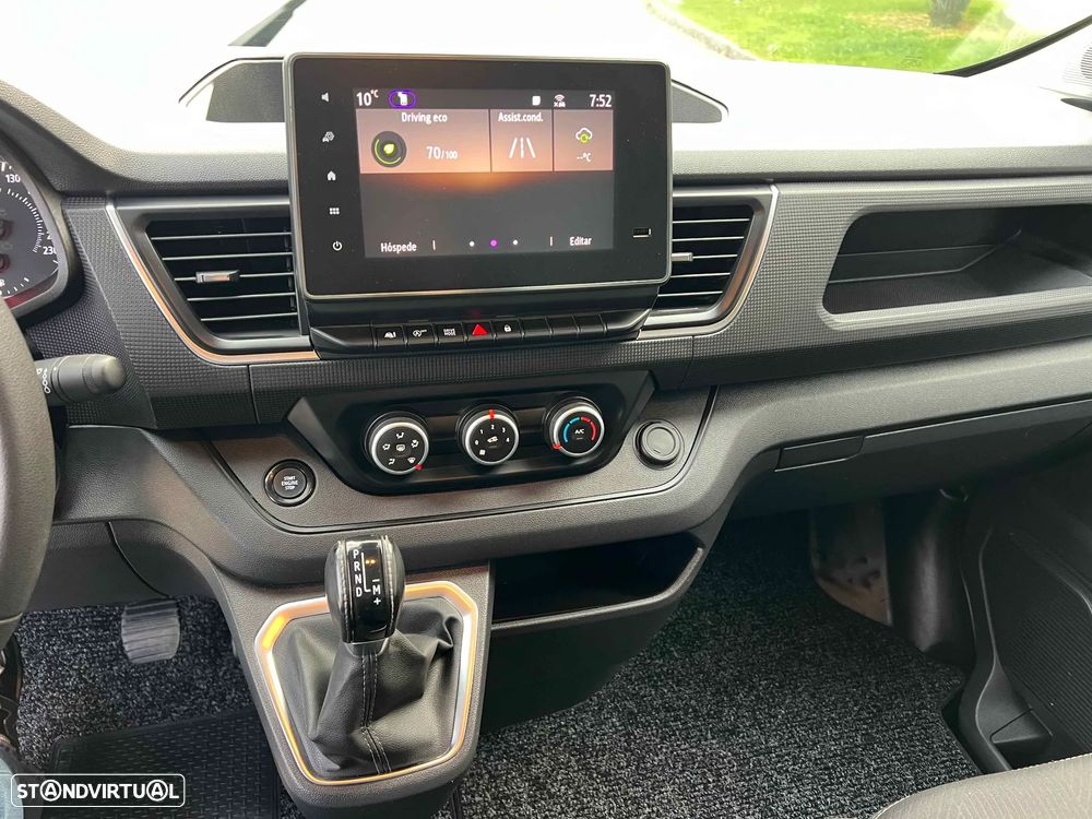 Renault Trafic L2H1 2.0 dci Auto grand confort - 18