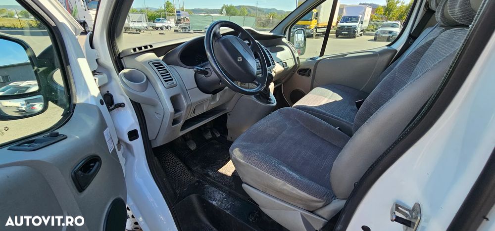Opel Vivaro - 16