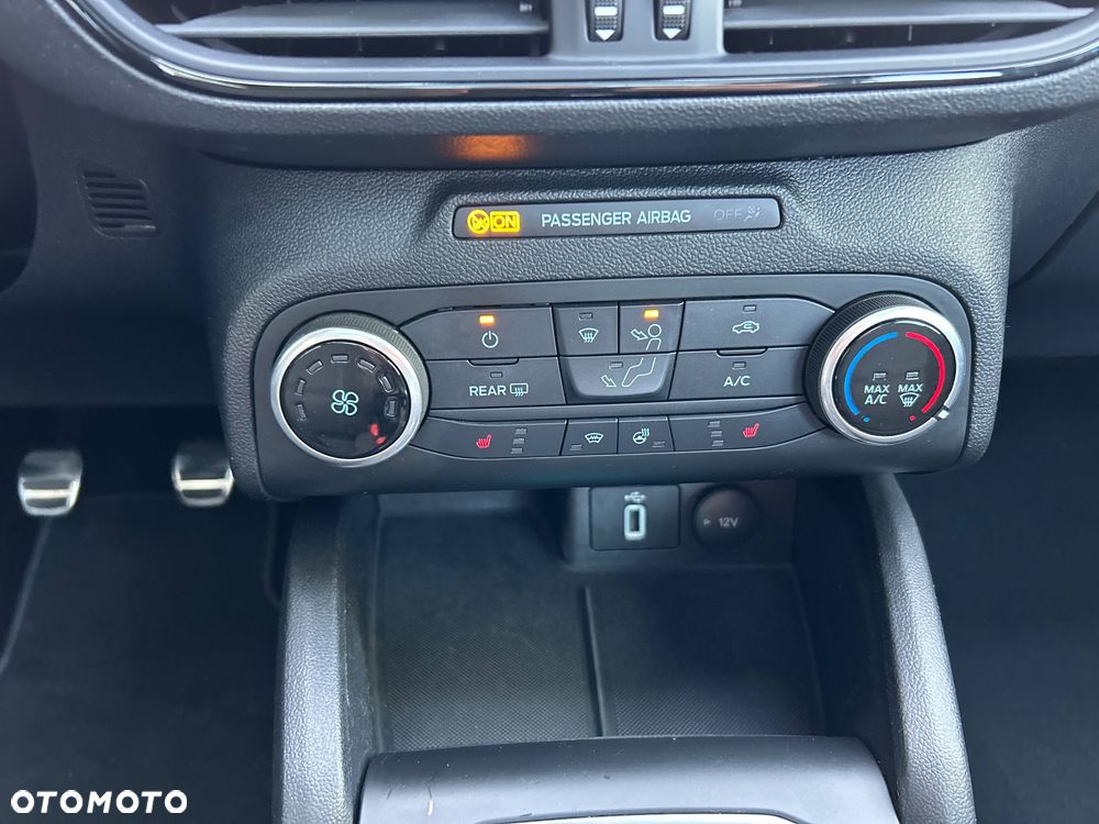 Ford Focus 1.5 EcoBoost STart-Stopp-System ST-LINE - 28