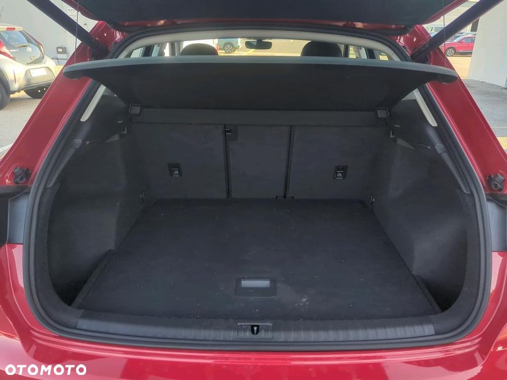 Audi Q3 35 TDI S tronic - 11