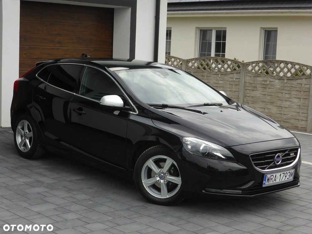 Volvo V40 D2 Momentum - 14