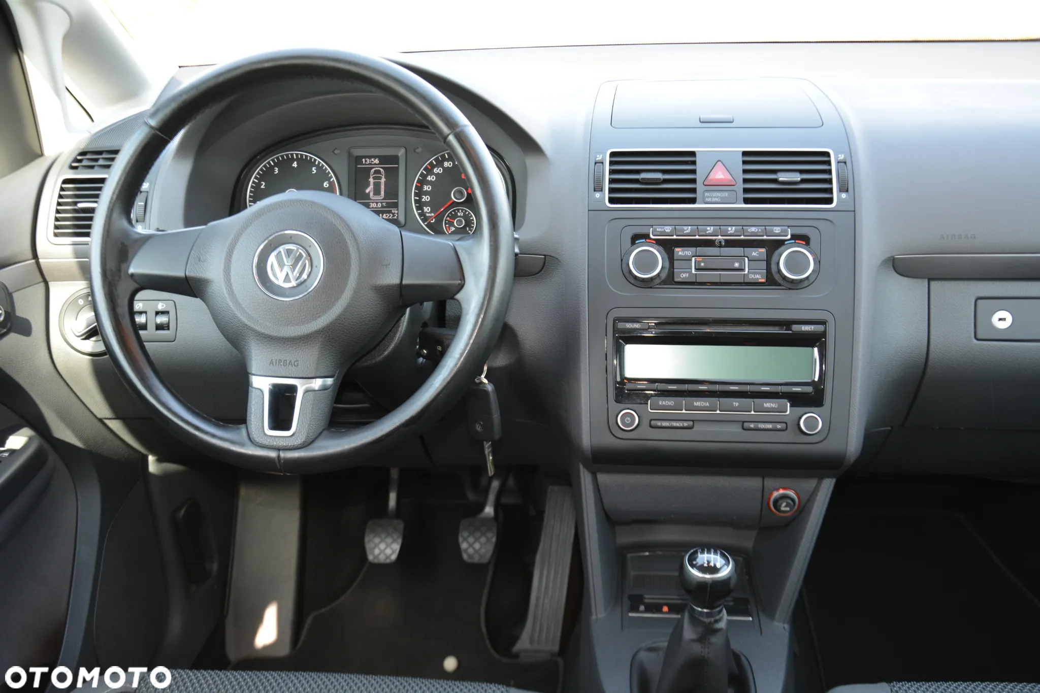 Volkswagen Touran - 9