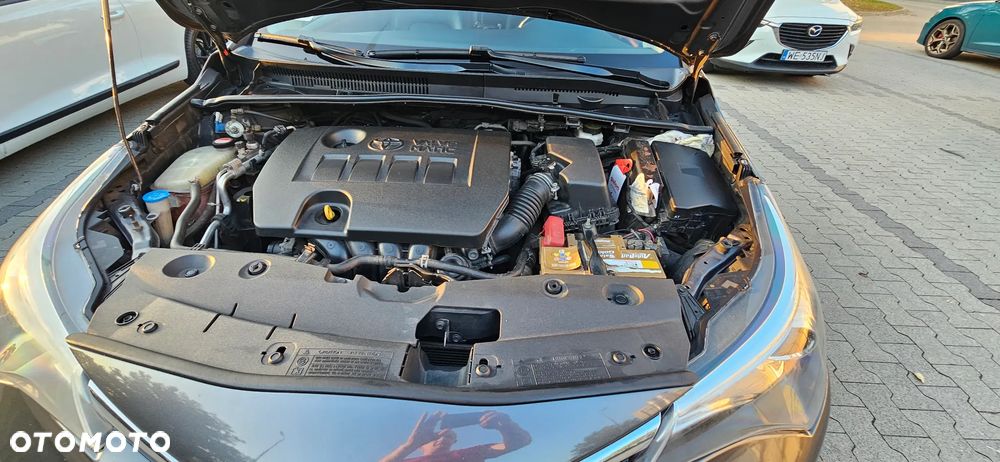 Toyota Avensis 1.8 Prestige MS - 14