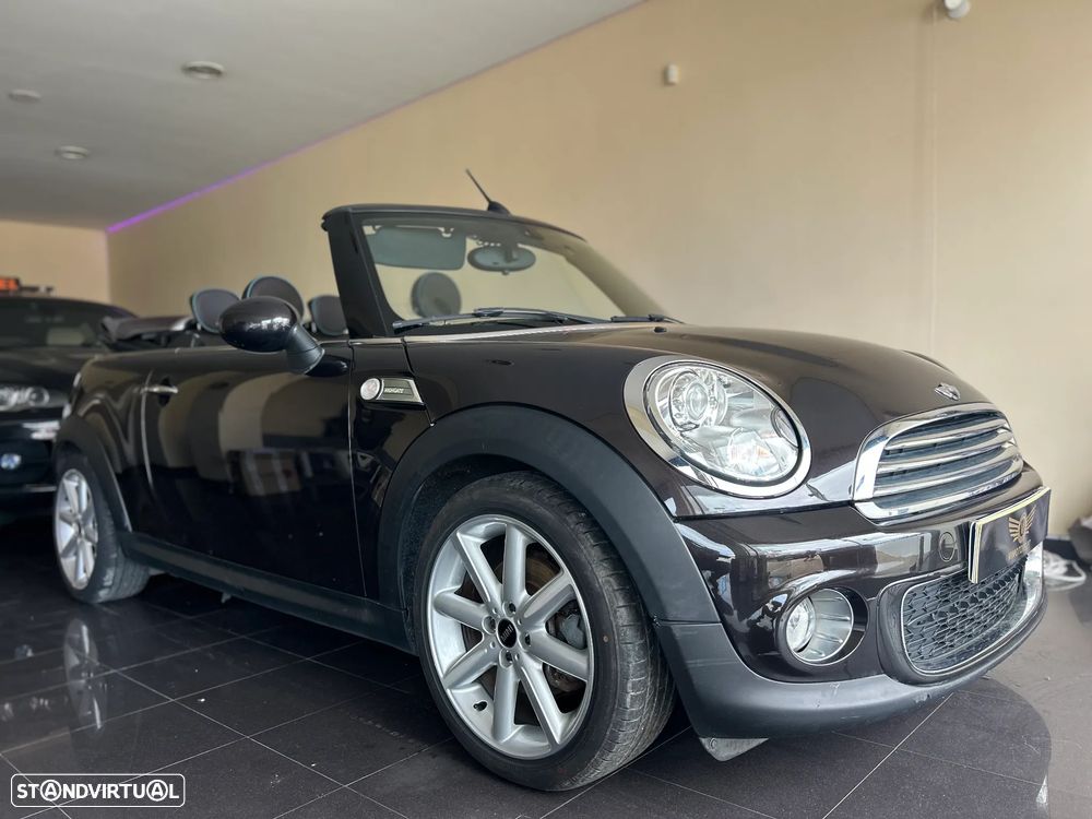 MINI Cabrio Cooper D Highgate - 15