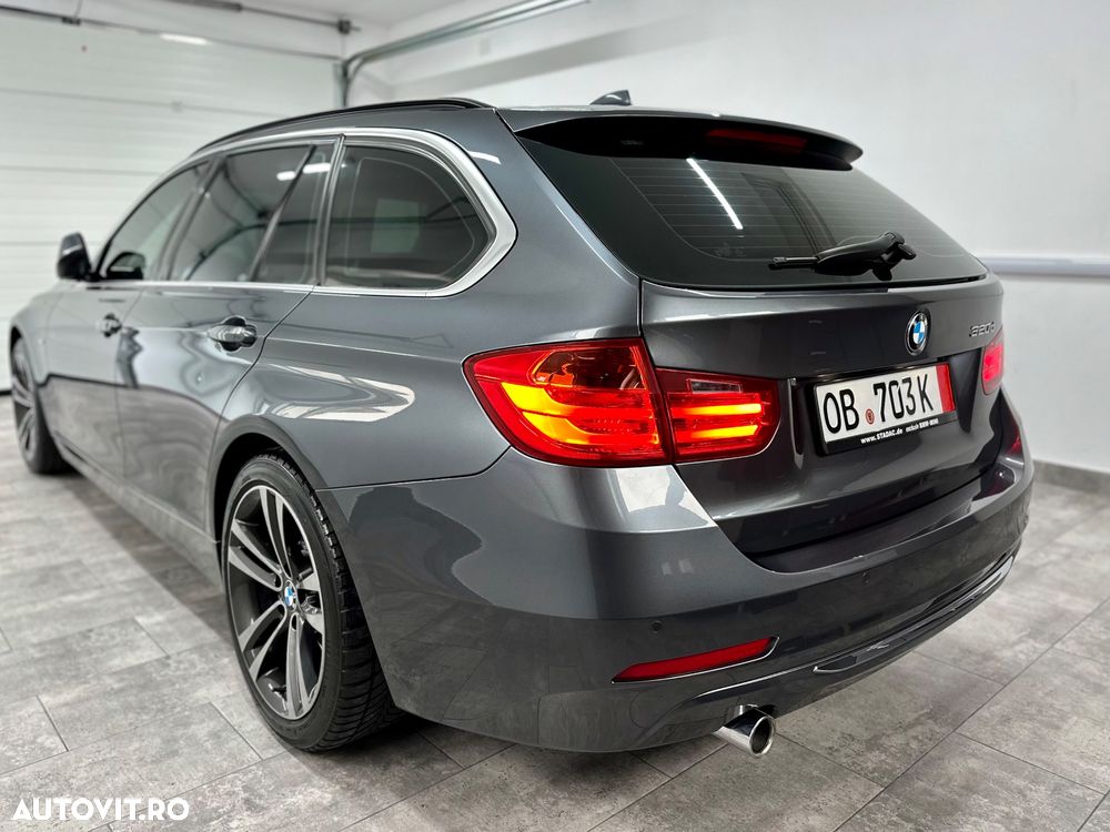 BMW Seria 3 320d Aut. Luxury Line - 32
