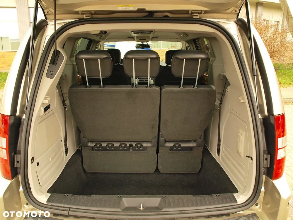 Chrysler Grand Voyager 3.8 V6 Limited - 21