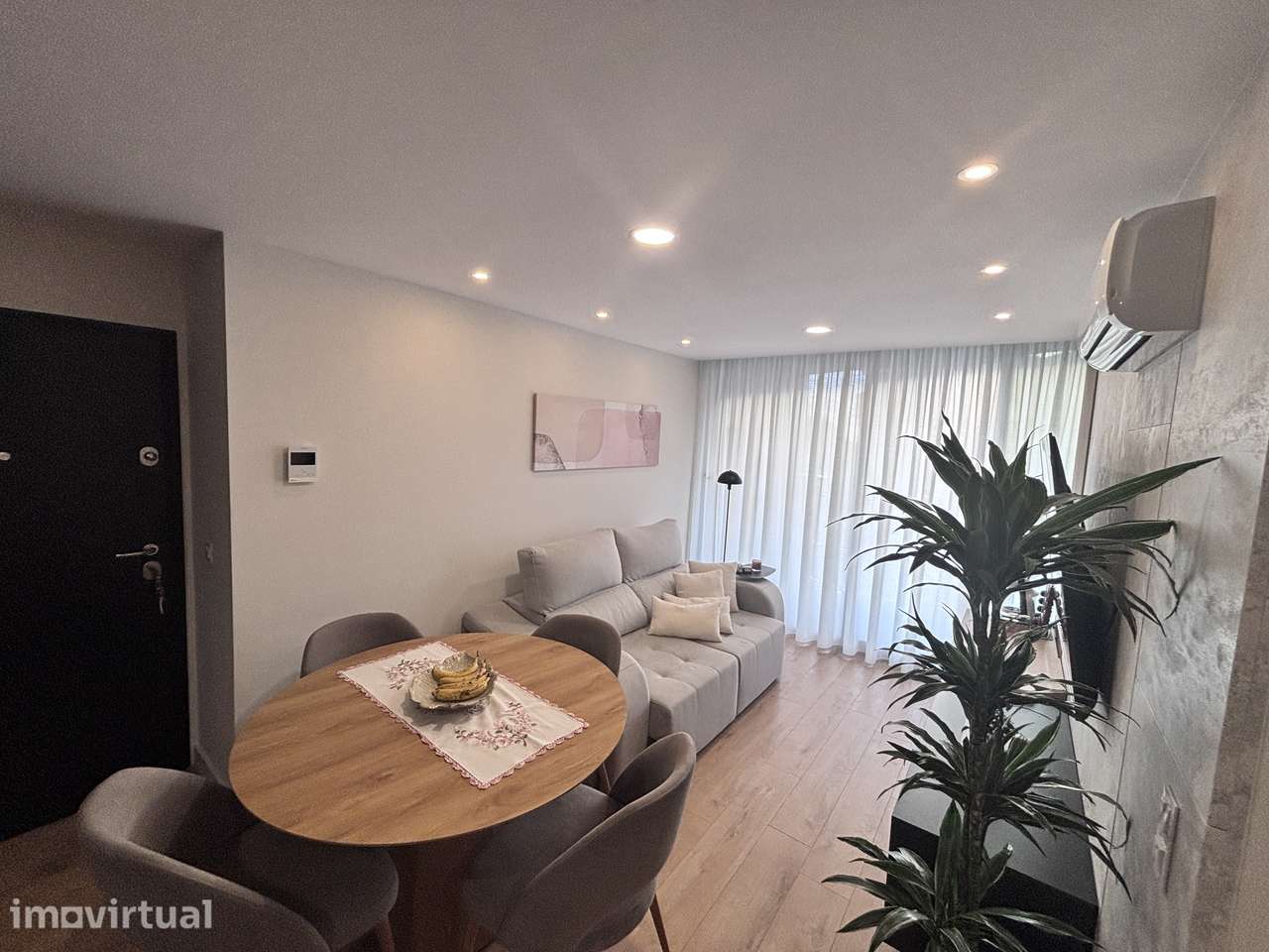 T1+1 com Suíte, 2 Varandas e Garagem — 337.000 € - Grande imagem: 3/21