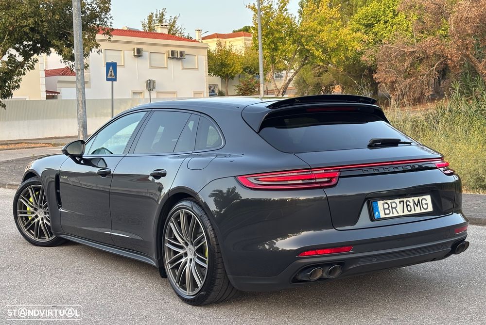 Porsche Panamera Sport Turismo - 4