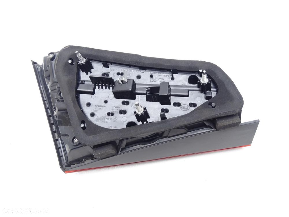 LAMPA PRAWA PRAWY TYŁ TYLNA W KLAPE LED 8V4945094C AUDI A3 8V LIFT 5D SB - 8