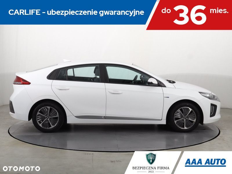 Hyundai IONIQ - 8